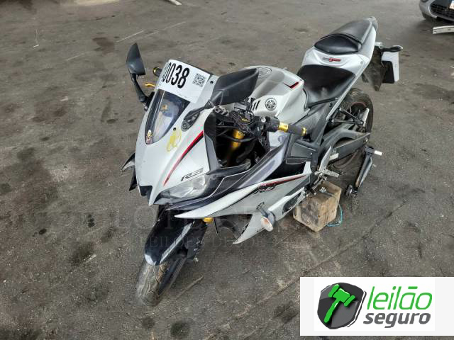 LOTE 017/YZF R3 321 ABS